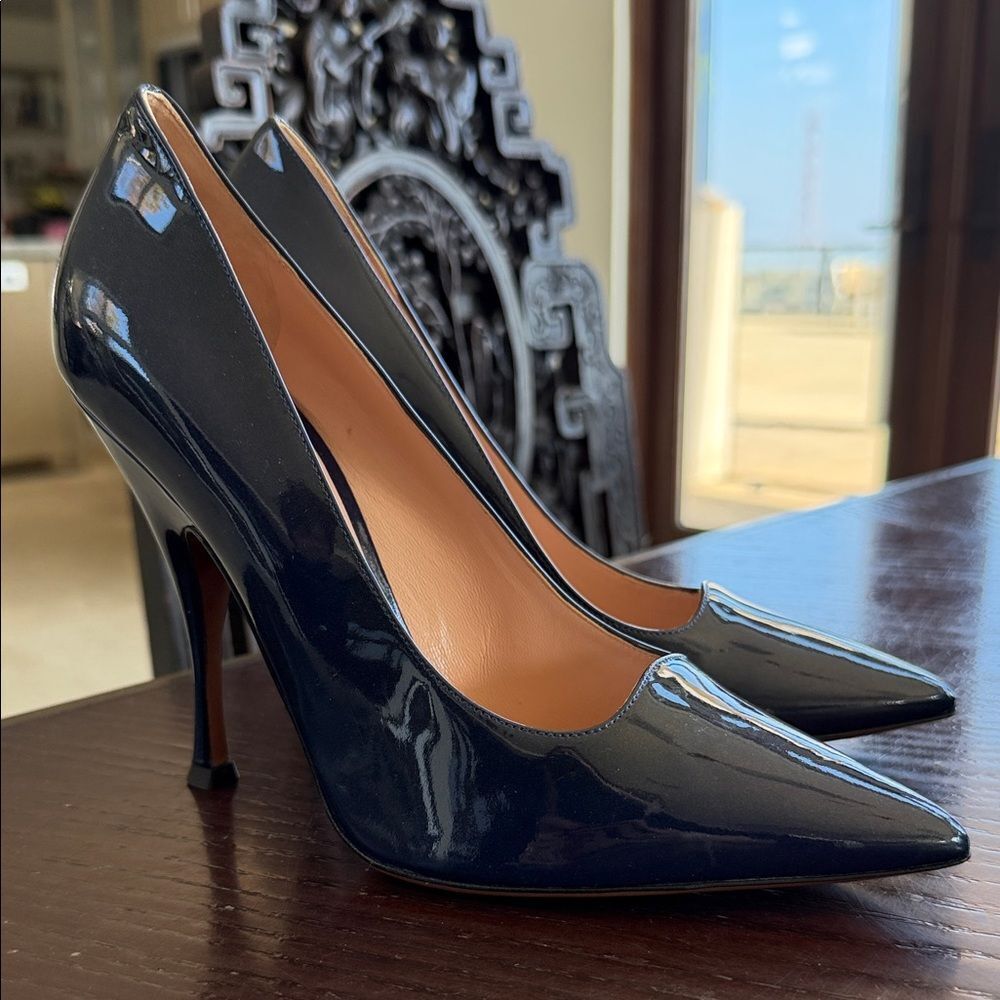 Chic Navy Blue Stiletto Heels 39